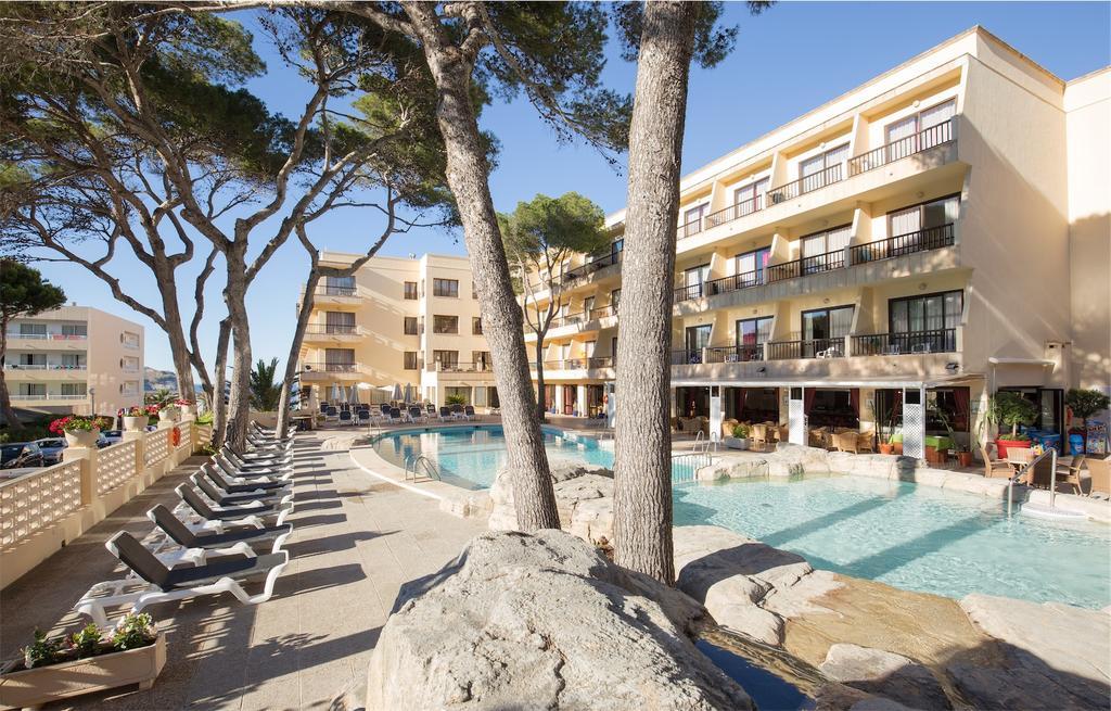 Hotel Bella Playa & Spa Cala Ratjada  Exterior photo
